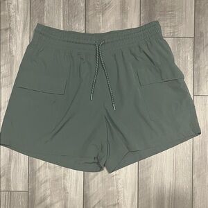 Old Navy Active Women’s Drawstring Shorts - Olive Green